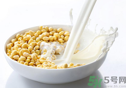 豆?jié){粉有營養(yǎng)嗎？豆?jié){粉結(jié)塊還能喝嗎？