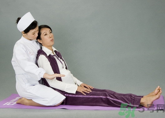 分娩時(shí)怎么呼吸？分娩時(shí)如何正確使力？