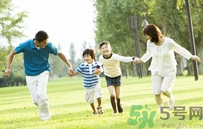 父親對(duì)孩子的影響有多大？父親對(duì)孩子的陪伴重要嗎？