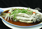 鱸魚(yú)的熱量是多少？清蒸鱸魚(yú)的熱量是多少？