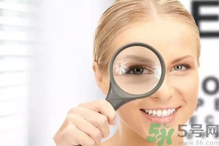 眼睛視力模糊是怎么回事？眼睛視力模糊是怎么辦？