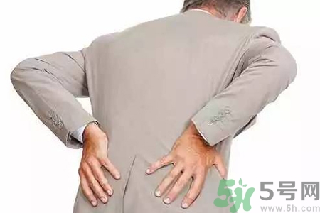 后背刺痛是怎么回事？后背刺痛是怎么辦？