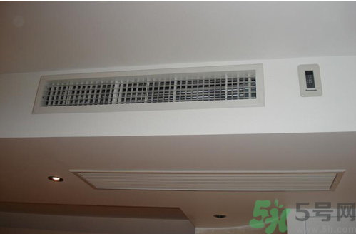 秋天空調(diào)開什么溫度最好？秋天空調(diào)開多少度合適？