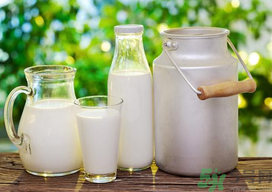 吃完柿子可以喝牛奶嗎？吃完柿子多久可以喝牛奶？