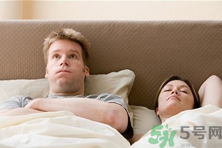 落枕晚上怎么睡覺好？落枕后怎么睡覺？