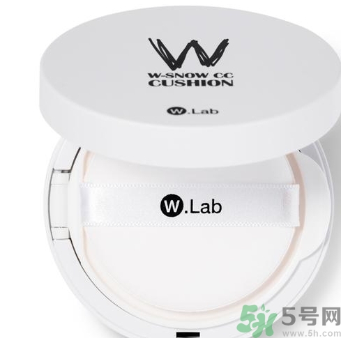 w.lab雪花氣墊黑色款怎么樣？w.lab雪花氣墊黑色和白色區(qū)別？