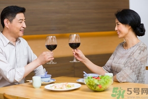葡萄酒每天喝多少最合適？葡萄酒一天喝多少最好？