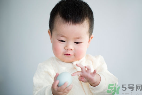 秋天寶寶上火怎么辦？寶寶秋季上火怎么辦？