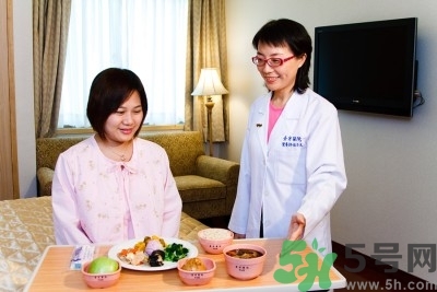 產(chǎn)后如何恢復(fù)身材？產(chǎn)后如何坐月子？