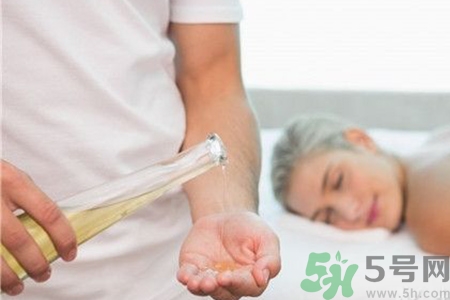 甘油會(huì)堵塞毛孔嗎？甘油堵塞毛孔怎么辦？