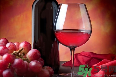 葡萄酒什么時(shí)候喝最好？一天什么時(shí)間喝葡萄酒最好？