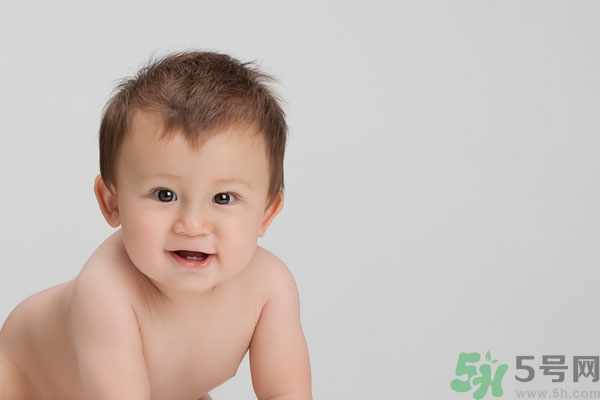 寶寶掉頭發(fā)是什么原因？寶寶掉頭發(fā)是怎么回事？