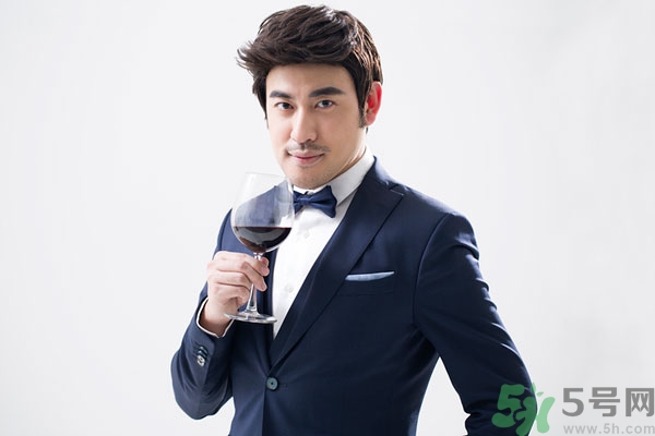 紅酒是葡萄酒嗎？葡萄酒和紅酒有什么區(qū)別