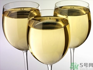葡萄酒不能和什么一起吃？葡萄酒和什么食物相克？