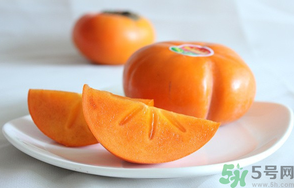 脆柿子可以直接吃嗎？柿子可以直接吃嗎？