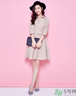 十月份可以穿裙子嗎？十月份穿什么衣服合適？