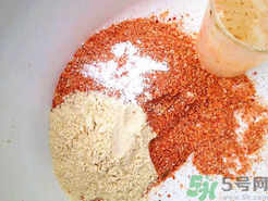 秋天釣魚用什么餌料？秋季釣魚用什么餌料好？