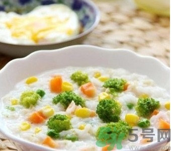孕婦早餐吃什么好？孕婦早餐幾點(diǎn)吃最好？