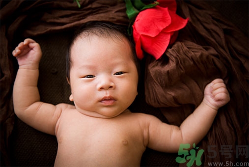 濕疹和痱子一樣嗎？濕疹和痱子有甚么區(qū)別？