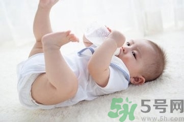 什么季節(jié)斷奶對寶寶好？如何給寶寶斷奶？