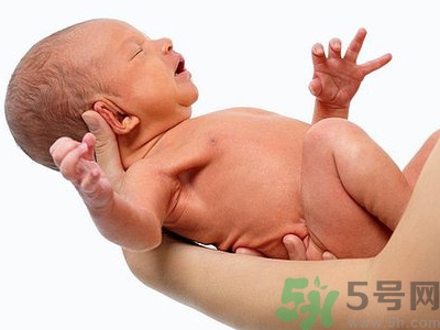 新生兒為什么那么丑？新生兒越丑越好嗎？