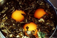 艾葉煮雞蛋有什么作用？痛經(jīng)能吃艾葉煮雞蛋嗎？