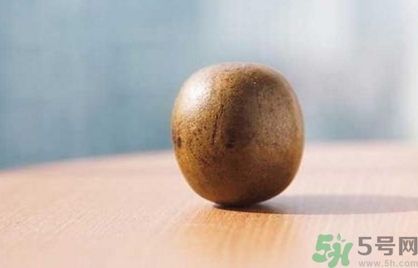 羅漢果泡水要去殼嗎？羅漢果泡水泡多久？