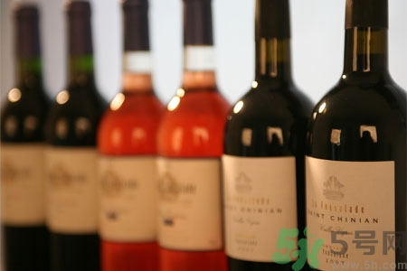 紅酒喝多了第二天難受怎么辦？紅酒喝多了怎么解酒？