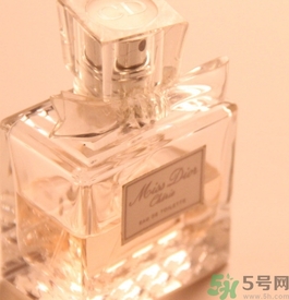 夜巴黎香水現(xiàn)在有嗎？夜巴黎香水哪里買(mǎi)？