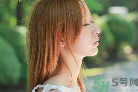 去醫(yī)院打耳洞掛什么科？去醫(yī)院打激光耳洞多少錢？