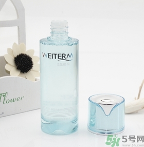 柔膚水是爽膚水嗎？柔膚水和爽膚水的區(qū)別