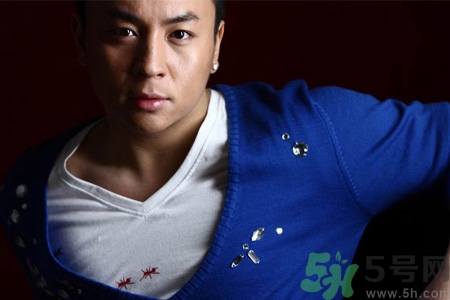 男生打耳洞有什么含義嗎？男生打耳洞有什么講究嗎？