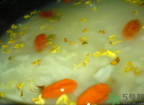 新鮮桂花可以煮粥嗎？桂花可以煮粥嗎？