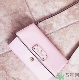 kate spade和mk哪個(gè)好？kate spade凱特絲蓓和mk哪個(gè)貴？