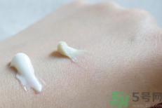 白兔祛痘膏和獅王哪個好？白兔牌暗瘡膏哪款好？