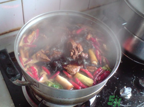 鹵牛肉可以用高壓鍋嗎？鹵牛肉用高壓鍋壓多久？