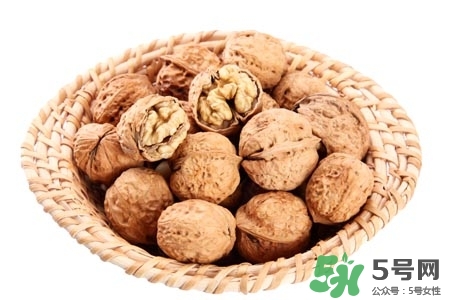吃核桃會(huì)上火嗎？吃核桃為什么會(huì)上火？