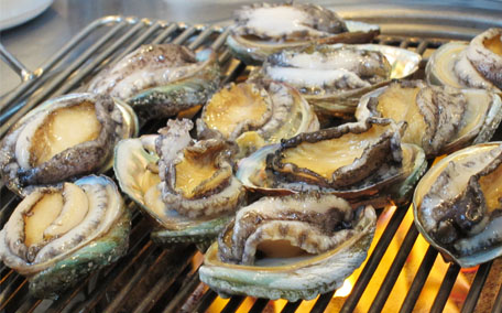 鮑魚(yú)汁撈飯的做法 鮑魚(yú)汁撈飯?jiān)袐D能吃嗎