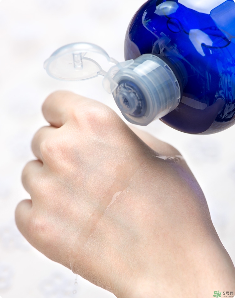 伊詩露化妝水好用嗎？Esthe Dew化妝水怎么樣？