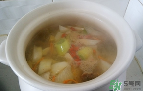 雞肉可以和白蘿卜一起燉湯嗎？雞肉和白蘿卜能一起吃嗎？
