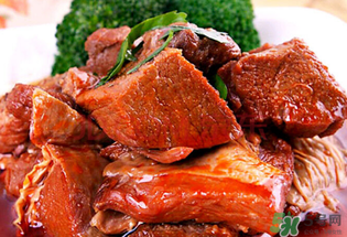 吃完牛肉可以吃柿子嗎？牛肉和柿子能一起吃嗎？