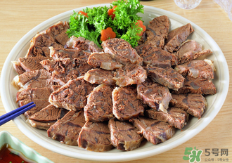 熟牛肉放冰箱里能保鮮多久？熟牛肉冷凍可以放多久？