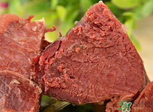 熟牛肉放冰箱里能保鮮多久？熟牛肉冷凍可以放多久？