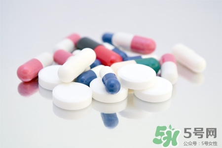 安眠藥和酒一起吃會死嗎？安眠藥和酒一起吃會中毒嗎？