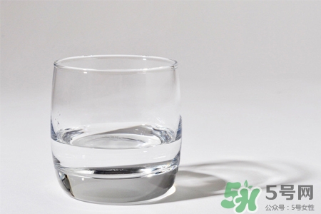 喝白酒能解牙痛嗎？牙痛能喝白酒嗎？