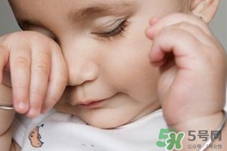 孩子為什么老眨眼睛？孩子總眨眼睛怎么回事？