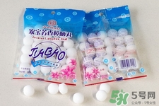 樟腦丸對蟑螂有用嗎？祛除蟑螂的小妙招