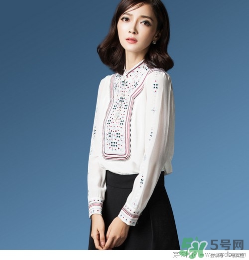 磚紅色口紅配什么妝容？磚紅色口紅適合什么妝？