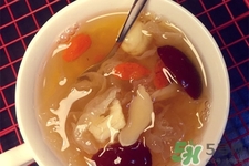 喝銀耳湯能補充膠原蛋白嗎？補充膠原蛋白的食物有哪些？