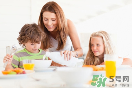 兒童補(bǔ)鋅的食物有哪些？?jī)和a(bǔ)鋅吃什么好？
